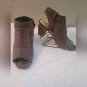 Womens heeled Sandals